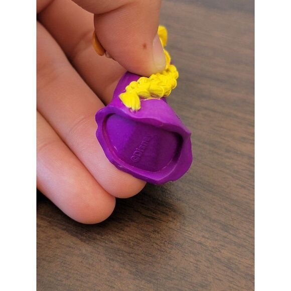 Disney Tangled Rapunzel painting toy figure Pixar princess - Picture 4 of 4
